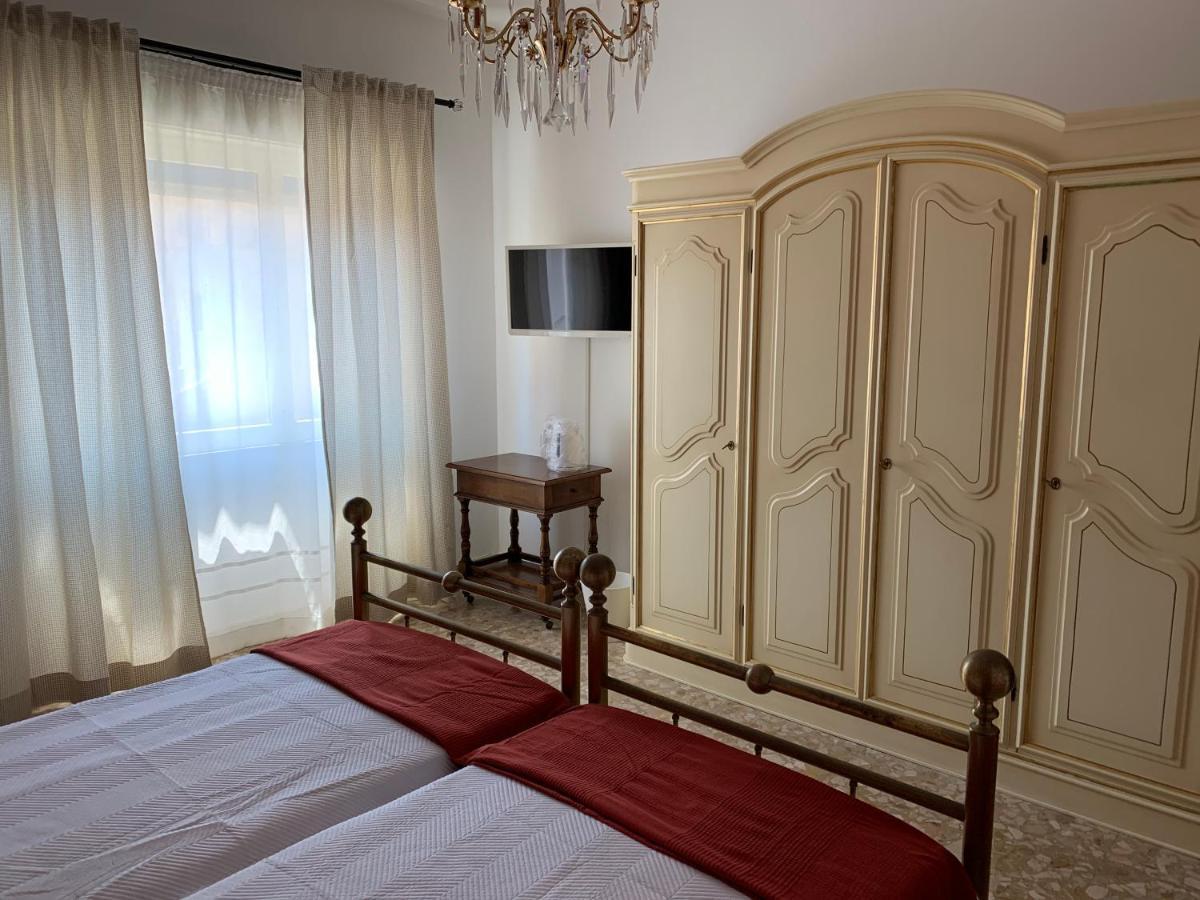 B&B Fiorisol Augusta Kültér fotó